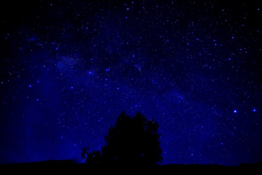 The+night+sky+glows+at+Mount+Rinjani%2C+Lombo+Island.