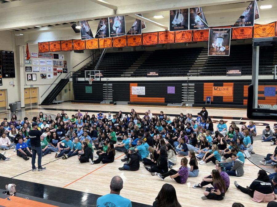 Link+Crew+leaders+from+different+high+schools+around+Colorado+gathering+together+at+Lakewood+High+School.+This+conference+was+used+for+leaders+to+learn+different+lessons+to+teach+9th+graders.+++