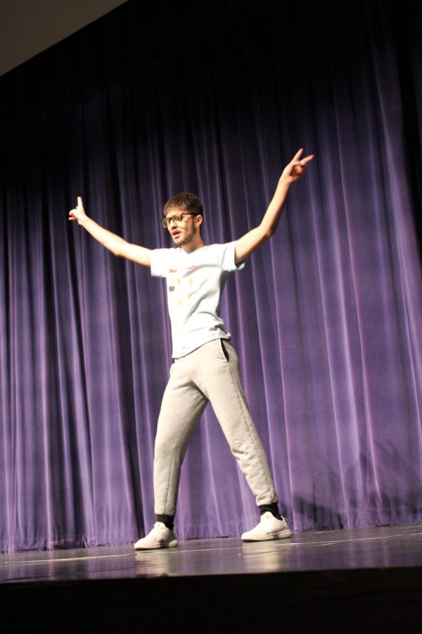 Walat Gozeh performing his solo dance to 22 by Taylor Swift. 