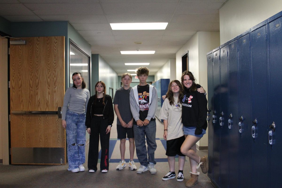 A group of students from Scott Hebrink's second period class.