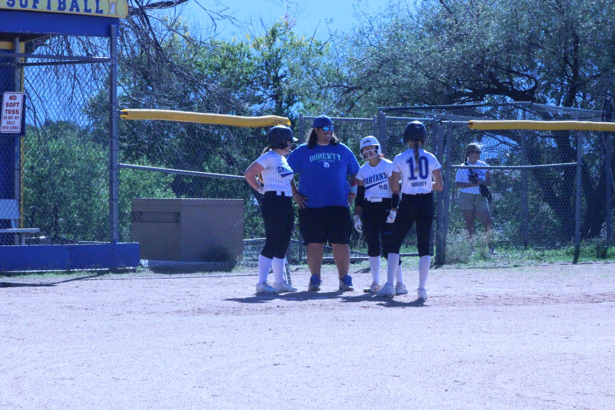 Softball Coming Together to Fight as a Team