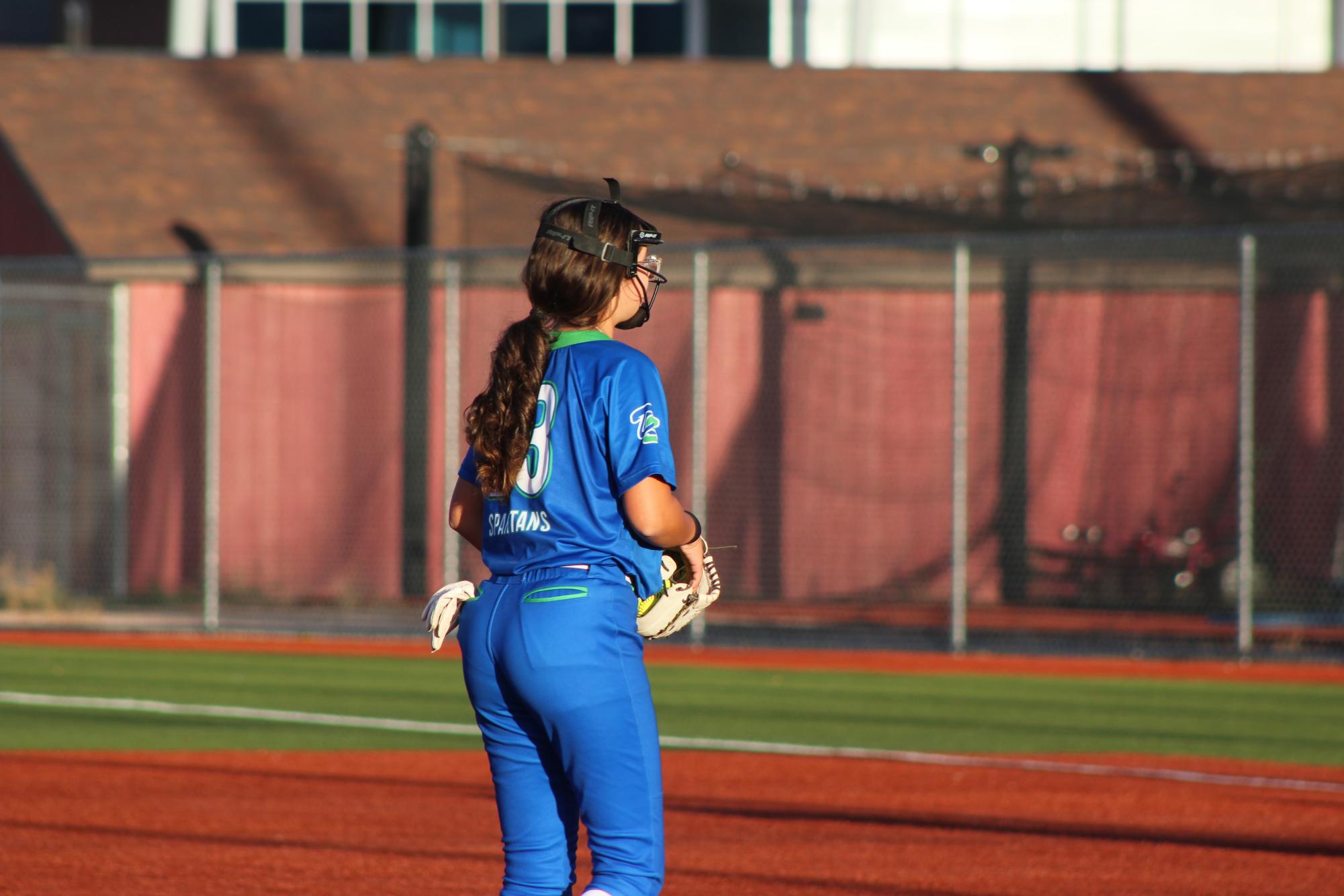 Softball Coming Together to Fight as a Team